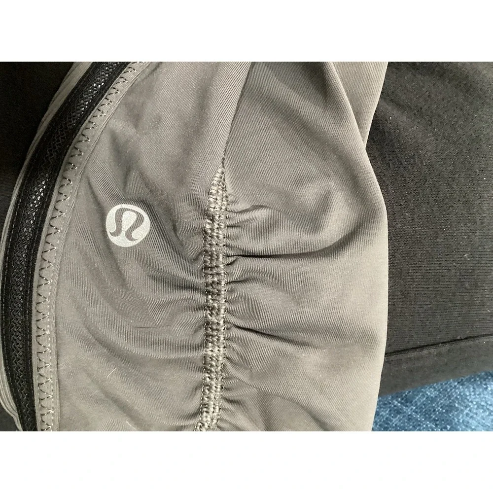 Lululemon Race With Grace Crop Soot Light Wee Stripe Sz 4 Athletic Leggings
